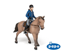 Load image into Gallery viewer, Walking Horse and Horseman

